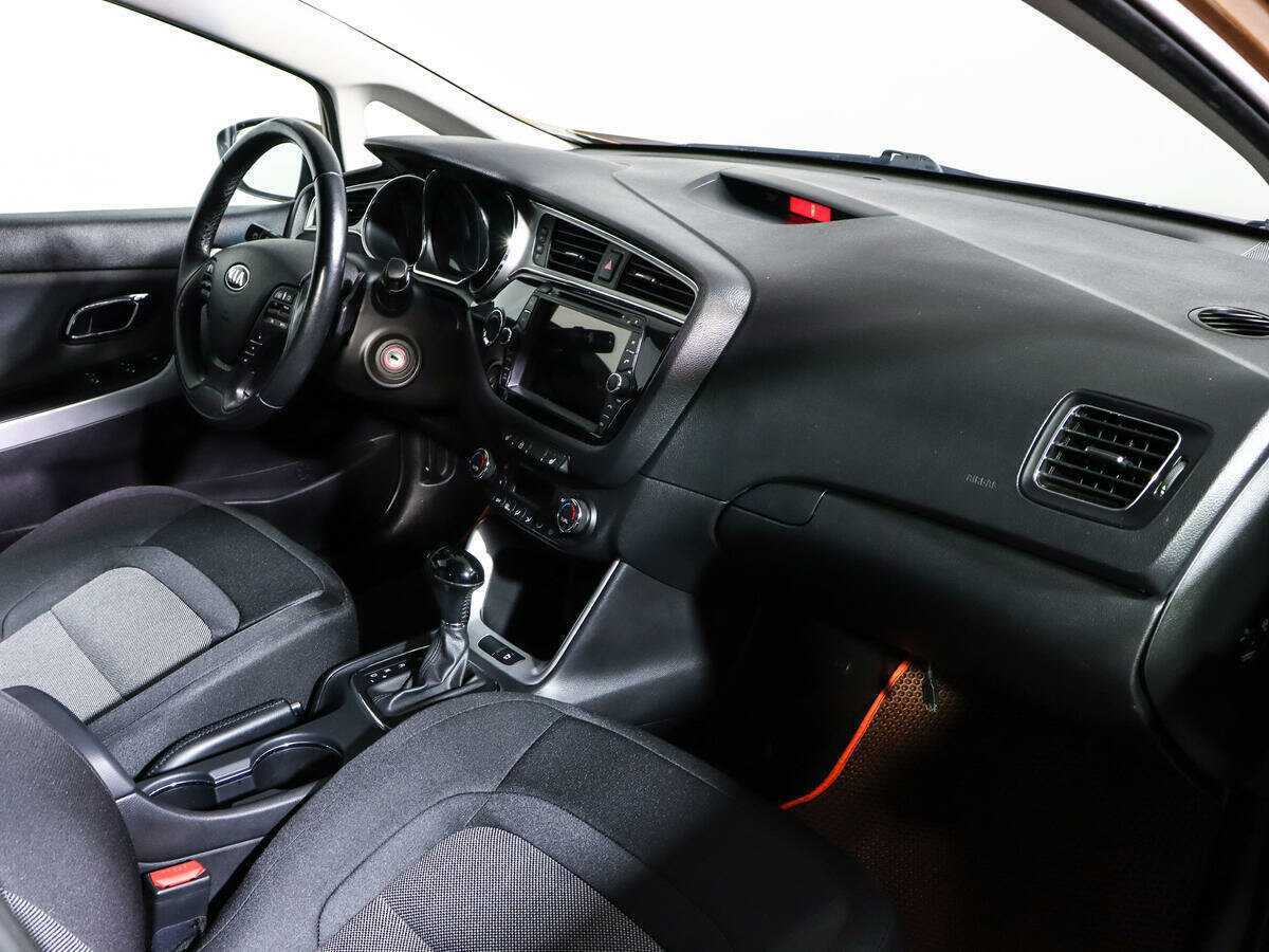 Б/У Киа Сид 2016 года. Фото: #8