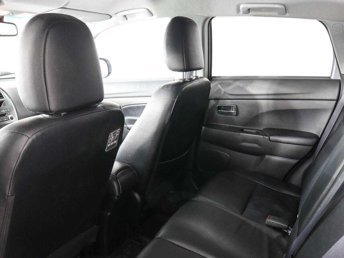 Б/У Митсубиши АС-Икс 2012 года. Фото: #11