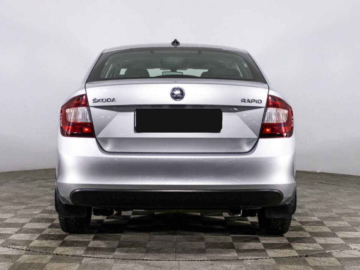 Б/У Шкода Рапид 2018 года. Фото: #5