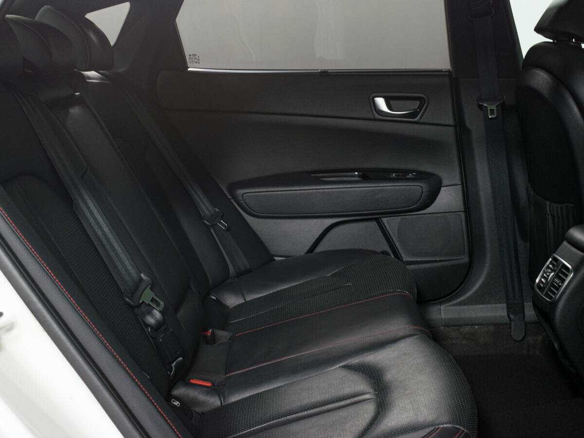 Б/У Киа Оптима 2016 года. Фото: #8