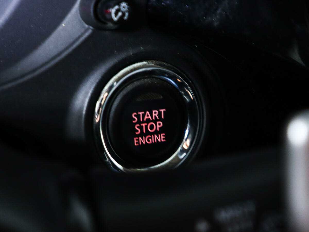 Б/У Митсубиши Оутлэндер 2017 года. Фото: #15