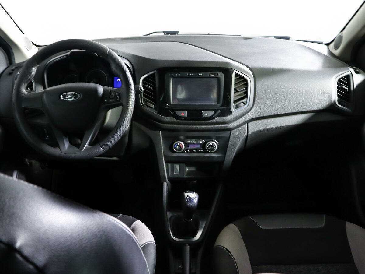 Б/У Лада (ВАЗ) ИКСРЭЙ 2016 года. Фото: #11