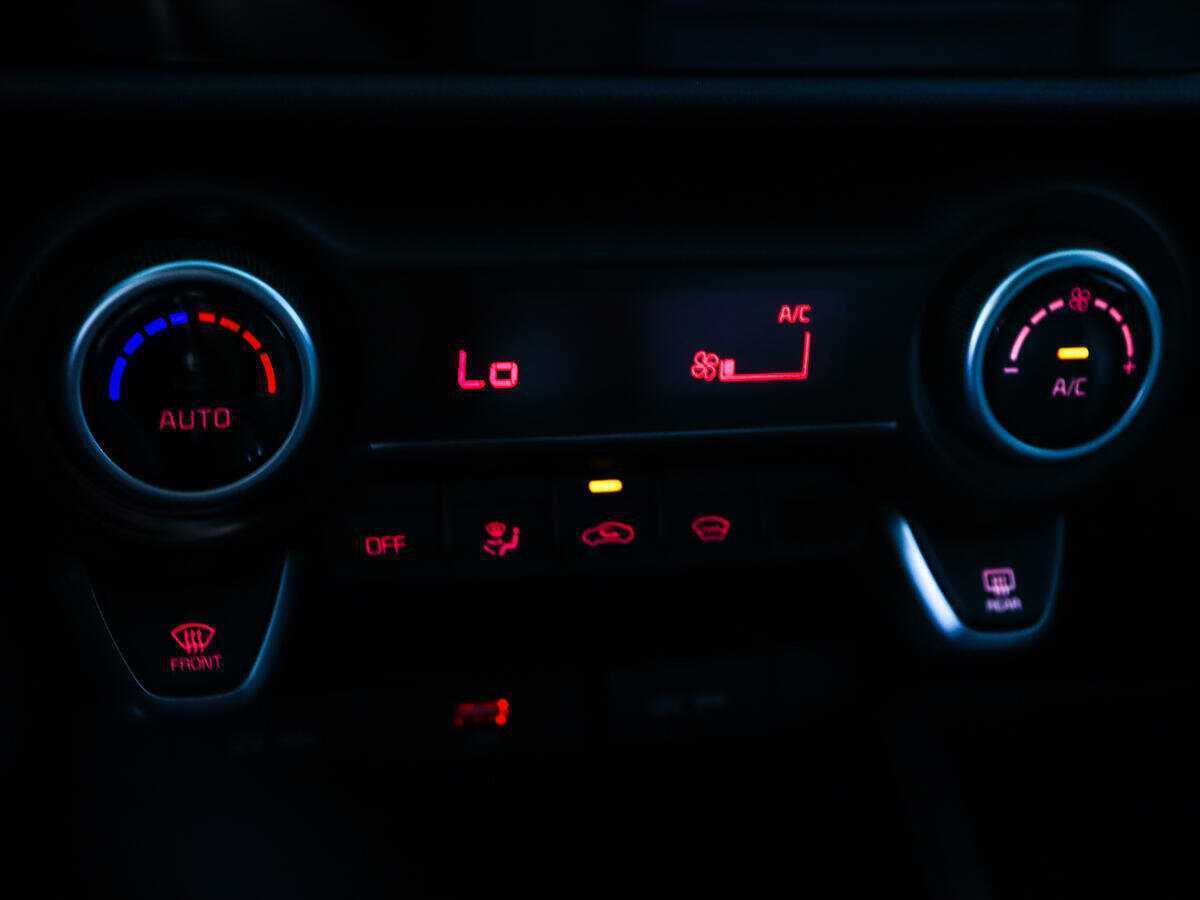 Б/У Киа Рио 2021 года. Фото: #13