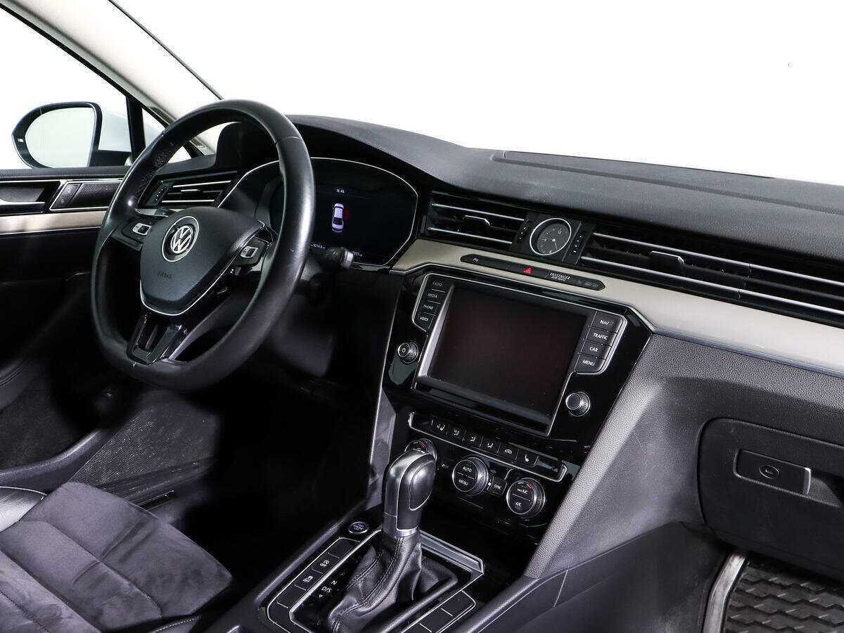 Volkswagen Passat 2016 года с пробегом. Фото: #6
