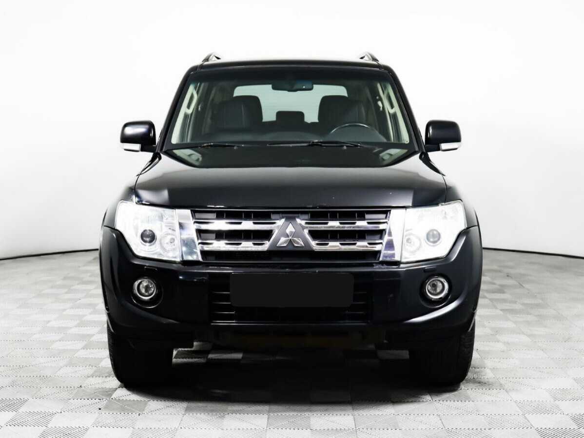 Mitsubishi Pajero 2013 года с пробегом. Фото: #1