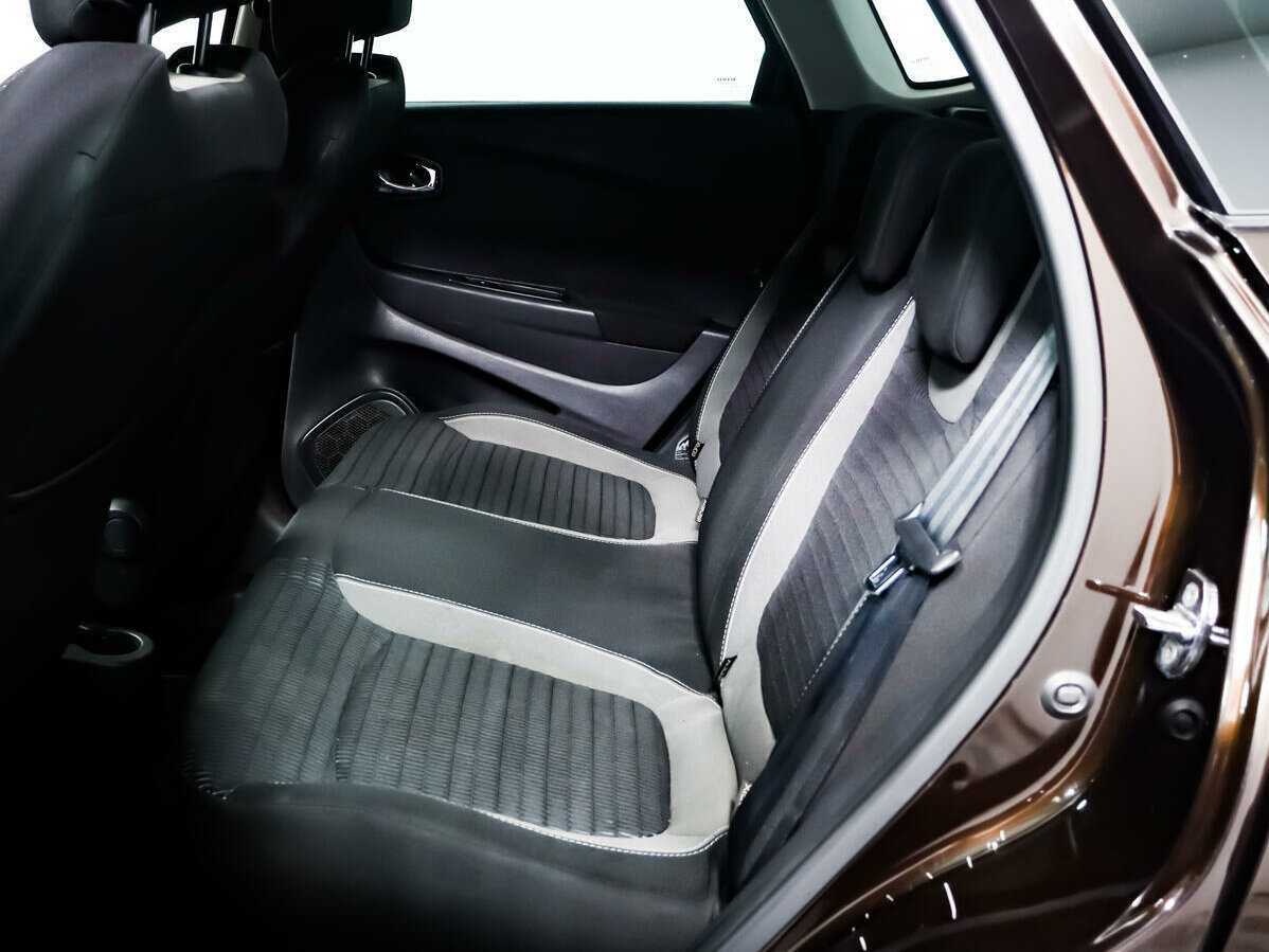 Б/У Рено Каптюр 2017 года. Фото: #11