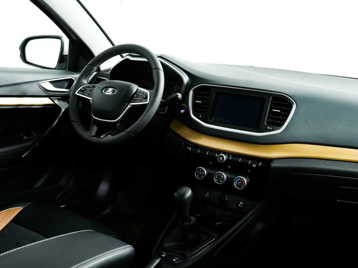 Lada (ВАЗ) Vesta 2023 года с пробегом. Фото: #8