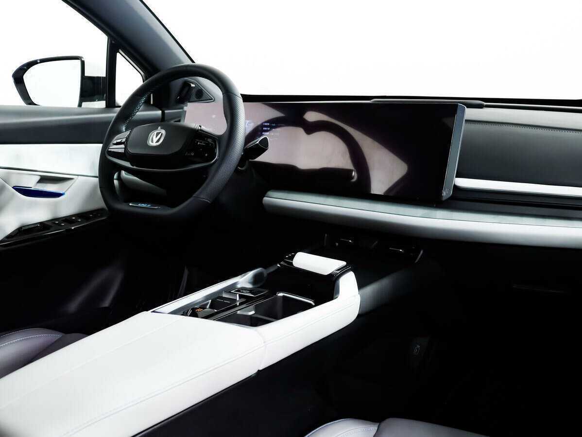 Changan UNI-T 2023 года с пробегом. Фото: #6