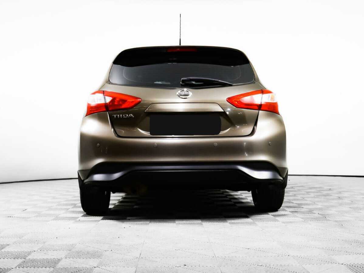 Б/У Ниссан Тиида 2015 года. Фото: #4