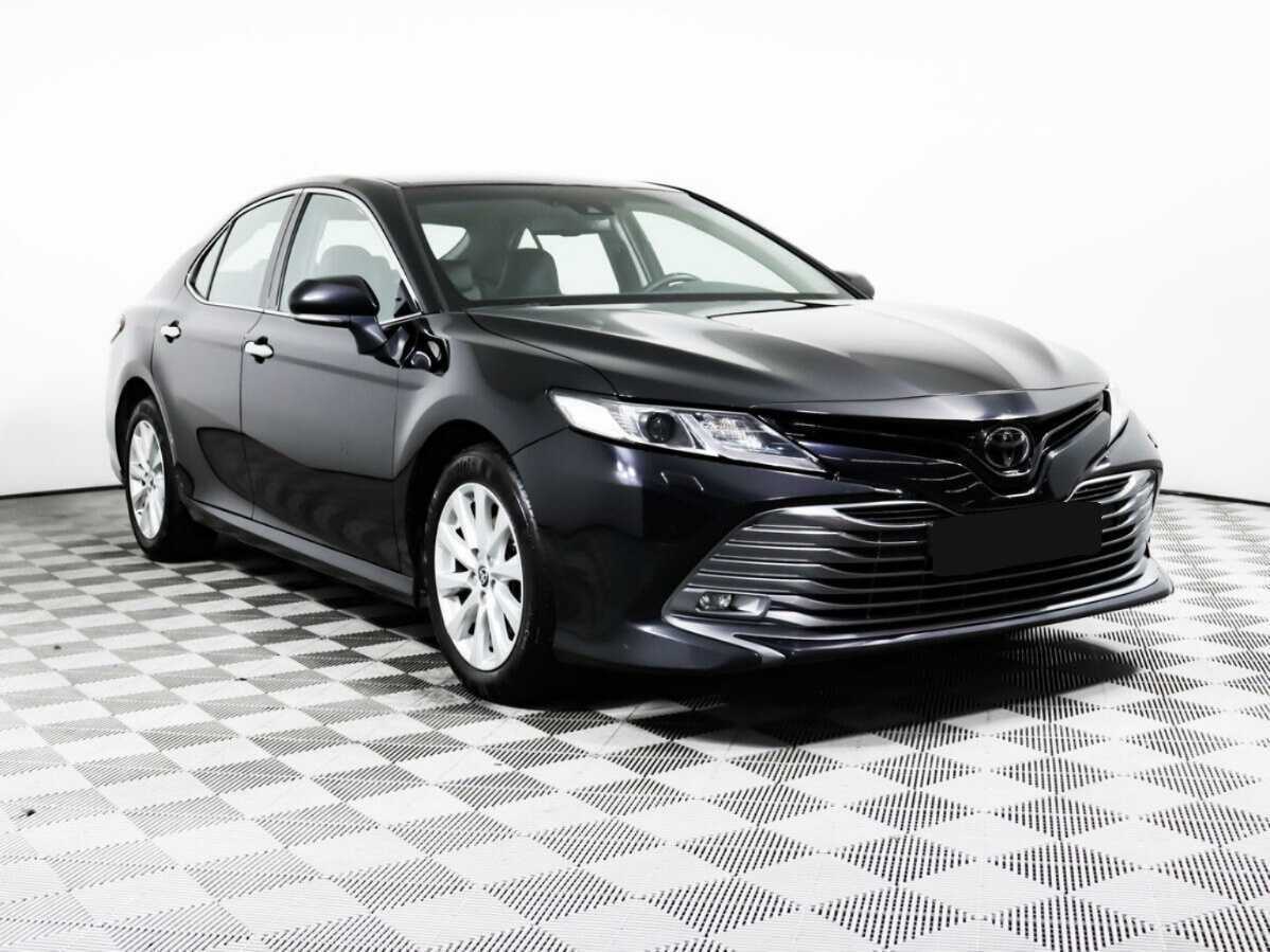 Toyota Camry 2020 года с пробегом. Фото: #2