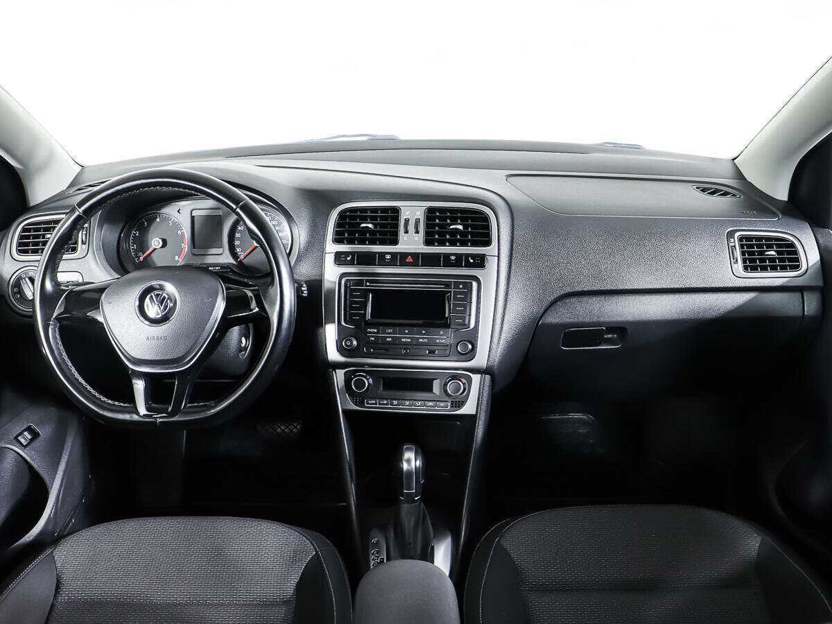 Б/У Фольксваген Поло 2016 года. Фото: #10