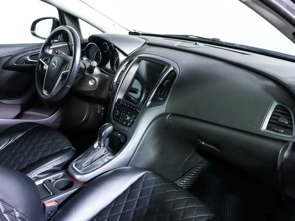 Б/У Опель Астра 2014 года. Фото: #6