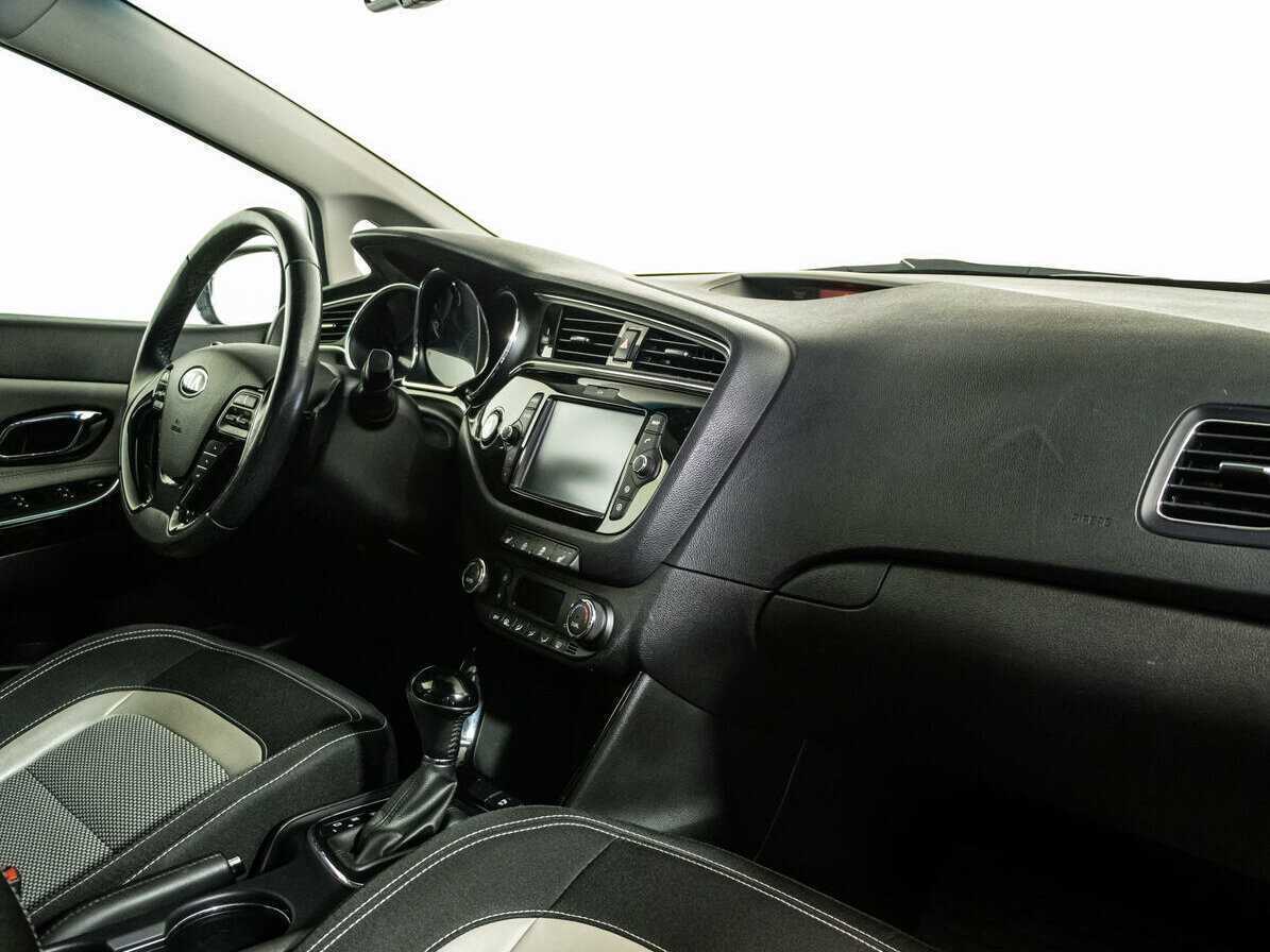 Б/У Киа Сид 2017 года. Фото: #8