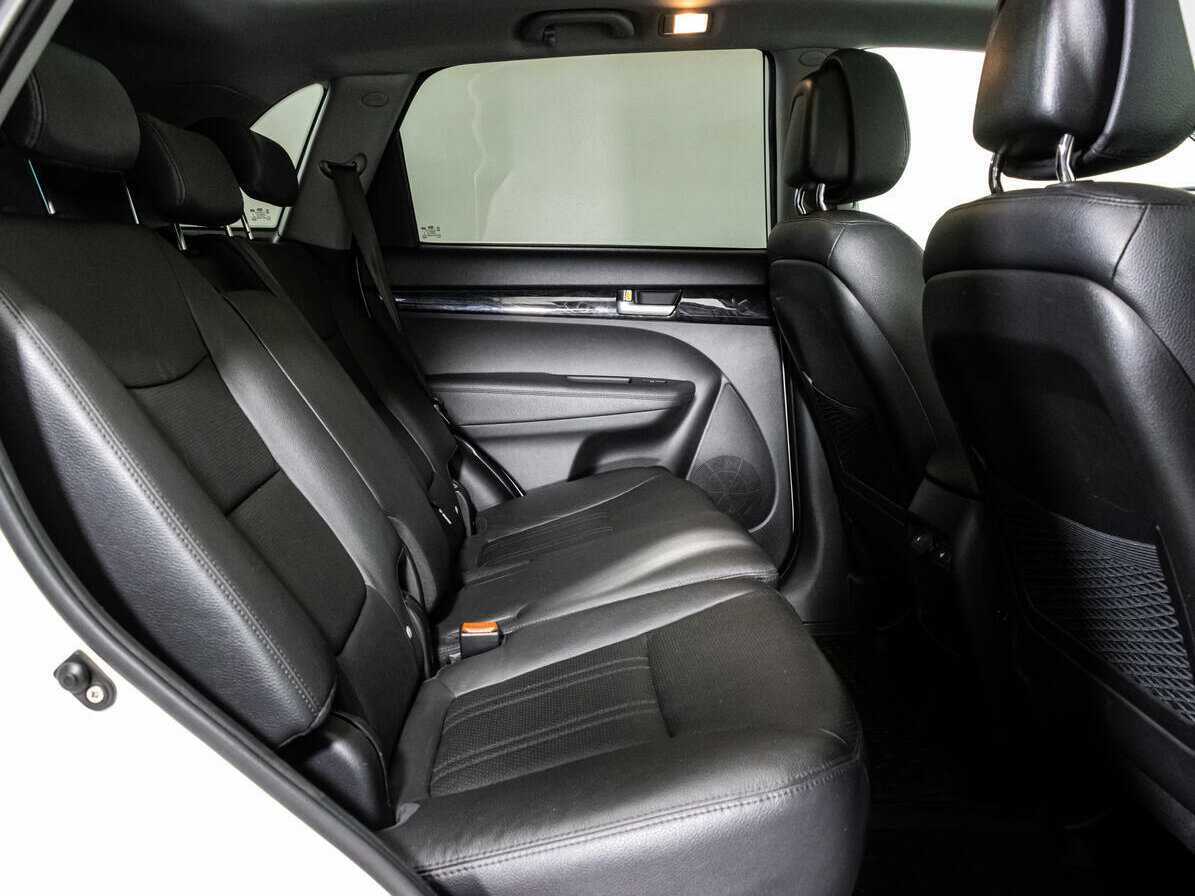 Б/У Киа Соренто 2015 года. Фото: #17