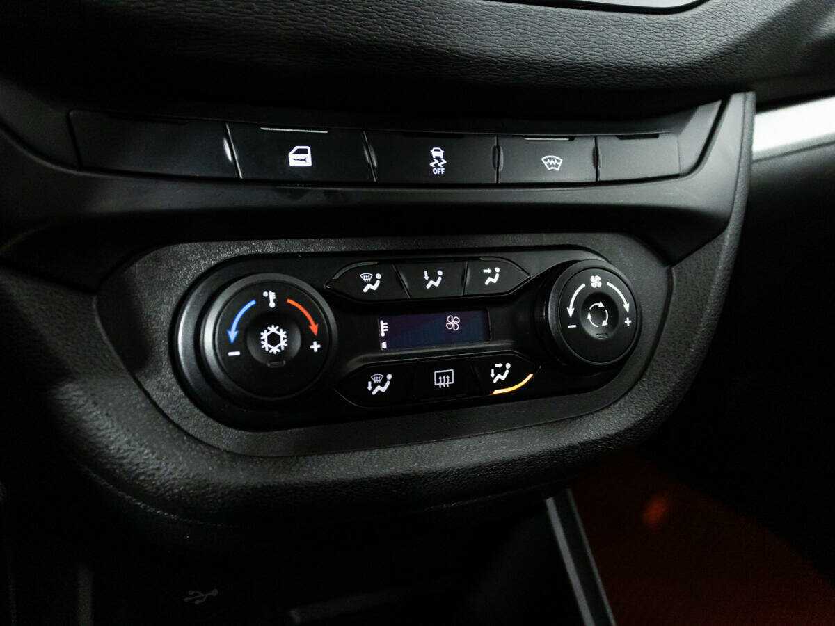 Б/У Лада (ВАЗ) Веста 2020 года. Фото: #14