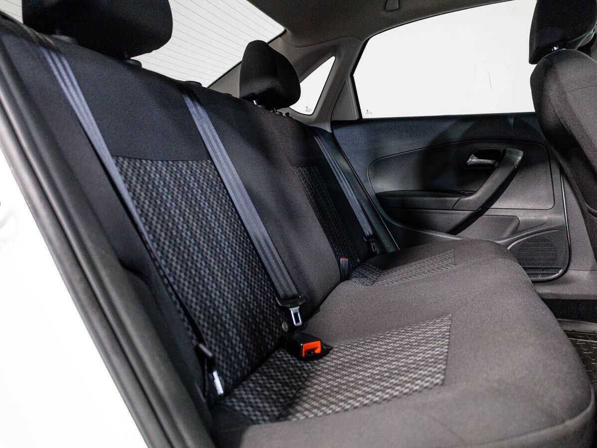 Б/У Фольксваген Поло 2015 года. Фото: #11