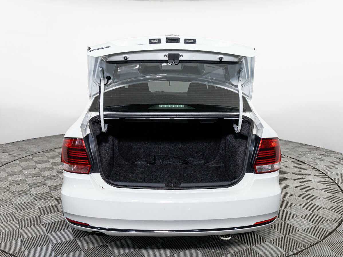 Б/У Фольксваген Поло 2015 года. Фото: #17