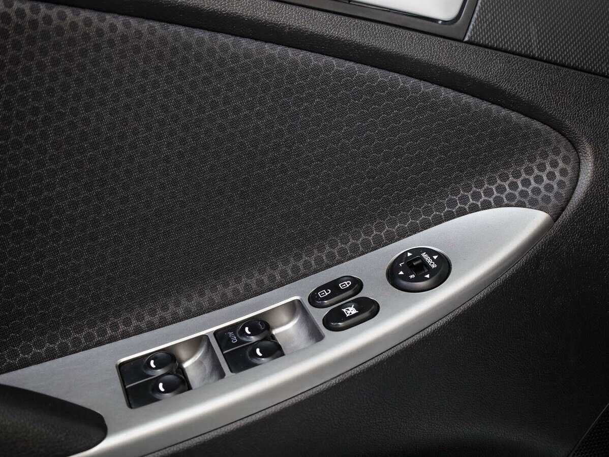 Б/У Хендай Солярис 2015 года. Фото: #17