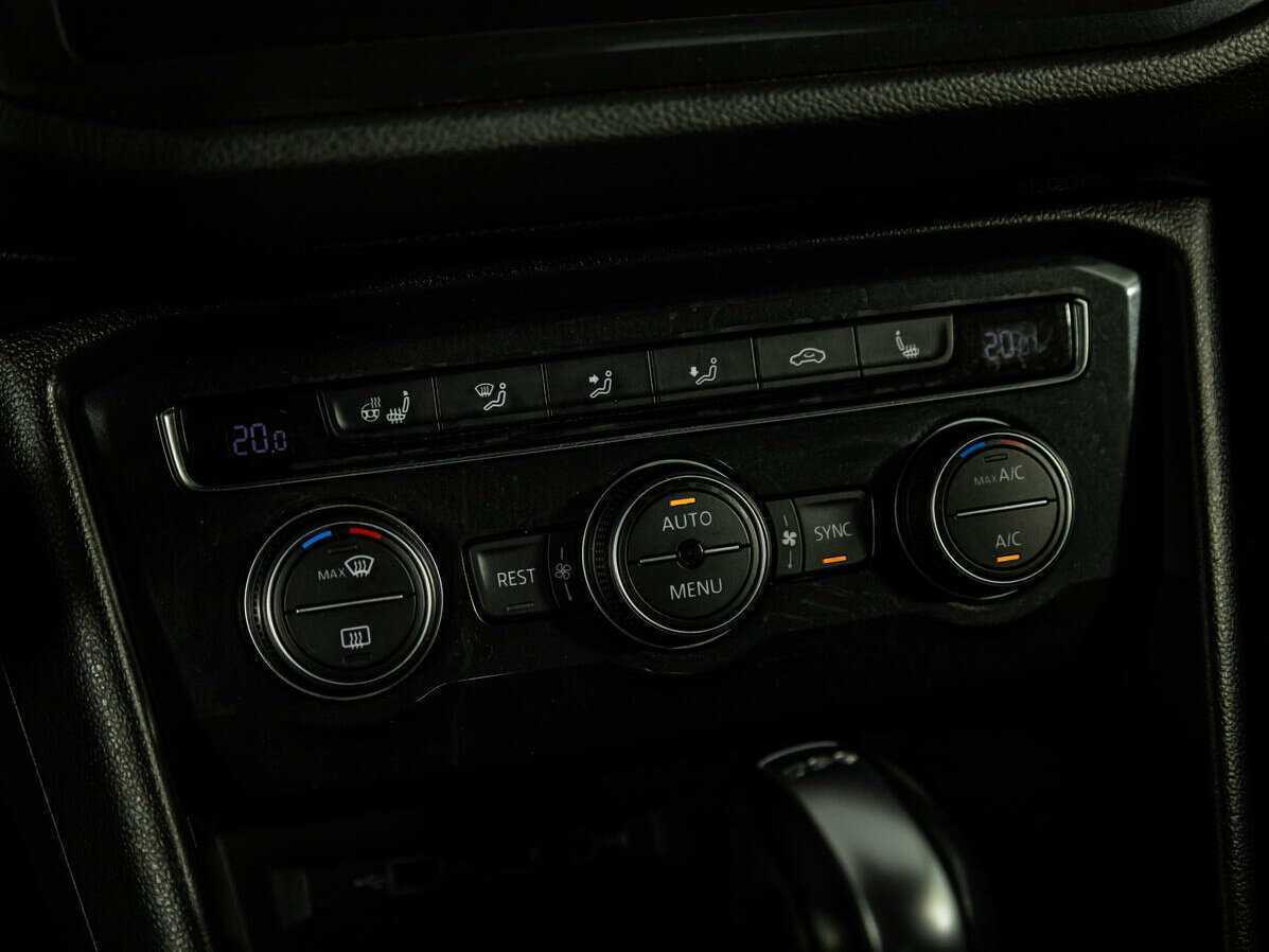 Volkswagen Tiguan 2018 года с пробегом. Фото: #18