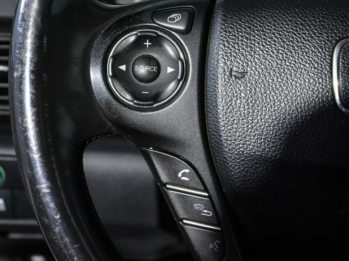 Б/У Хонда Аккорд 2013 года. Фото: #16