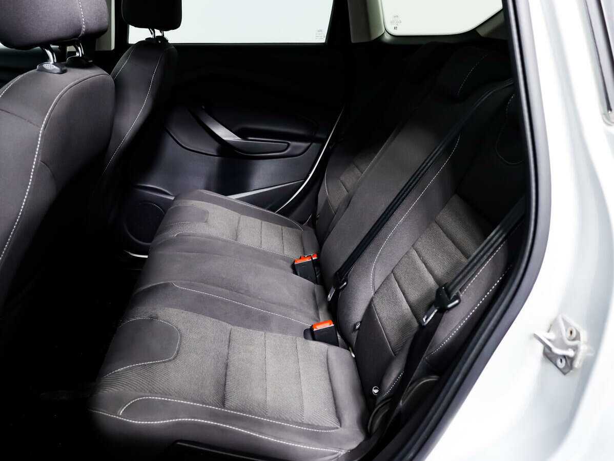 Б/У Форд Куга 2016 года. Фото: #11