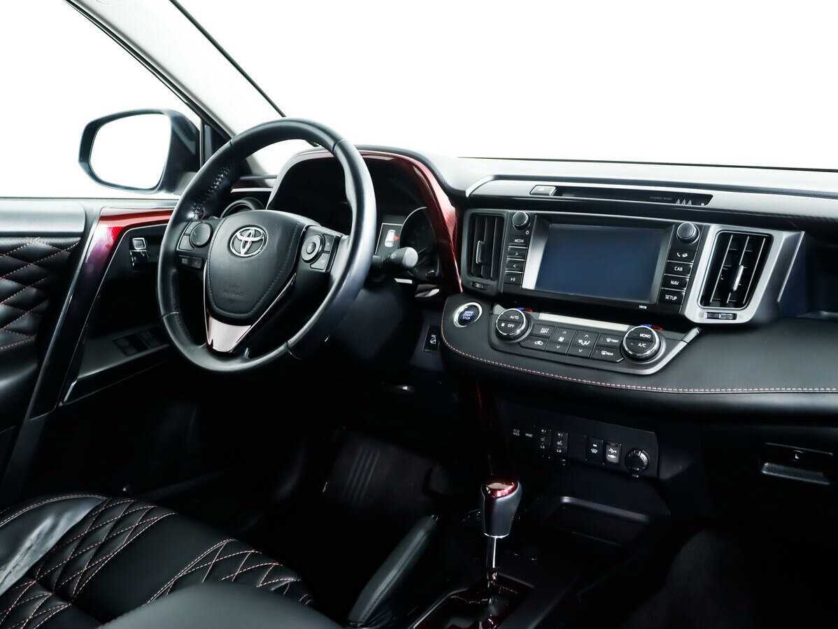 Toyota RAV4 2017 года с пробегом. Фото: #8
