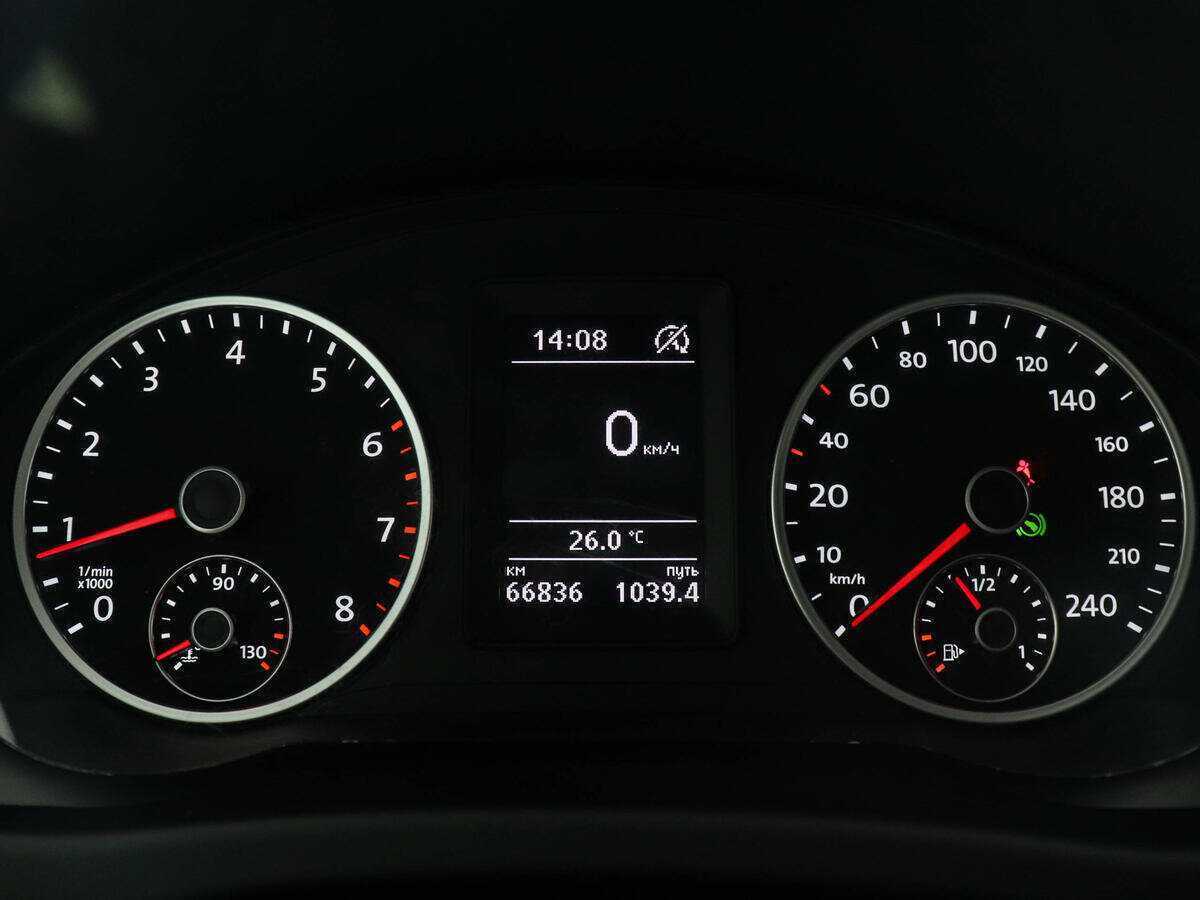 Б/У Фольксваген Тигуан 2016 года. Фото: #10