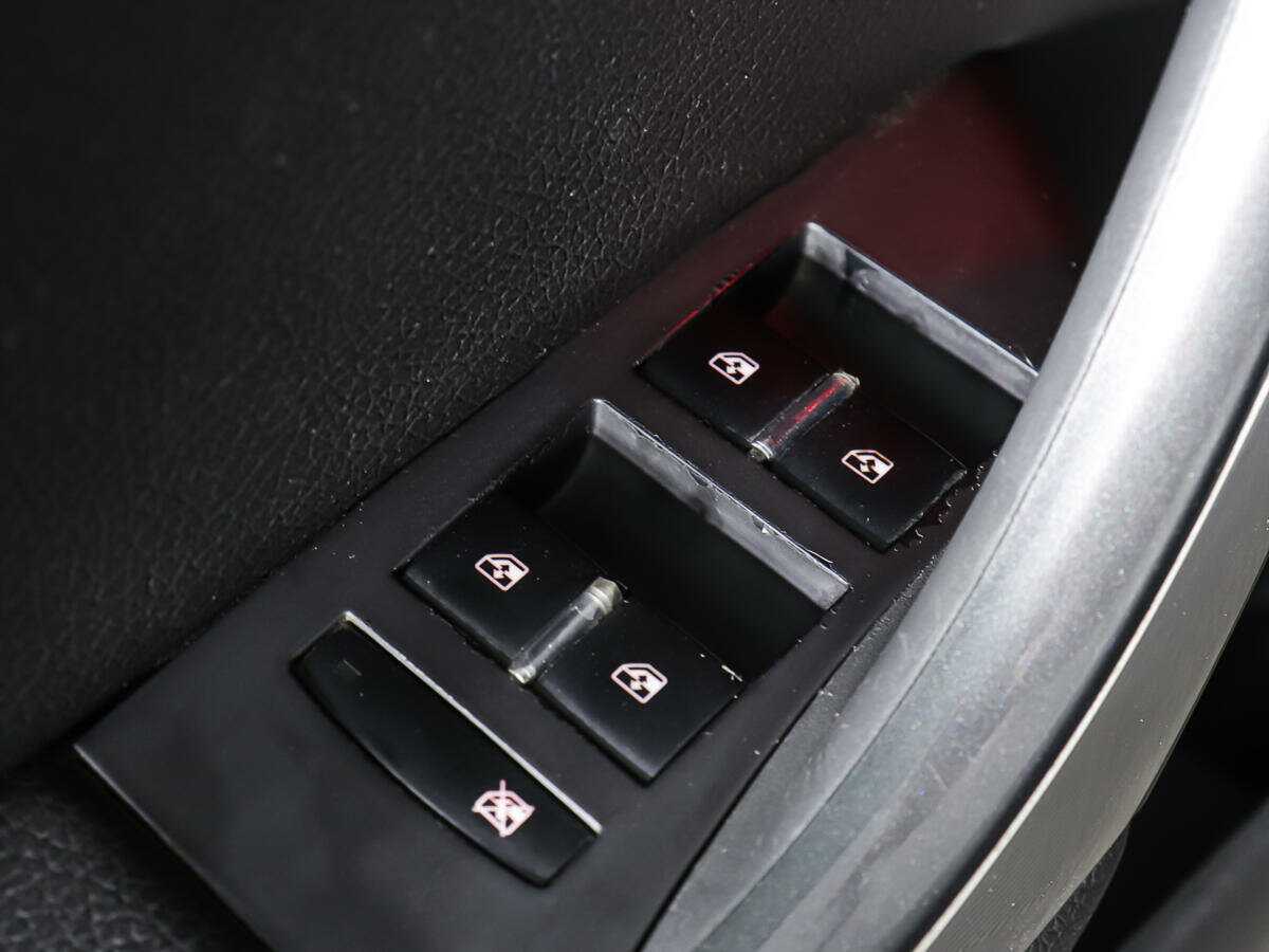 Б/У Опель Астра 2013 года. Фото: #13