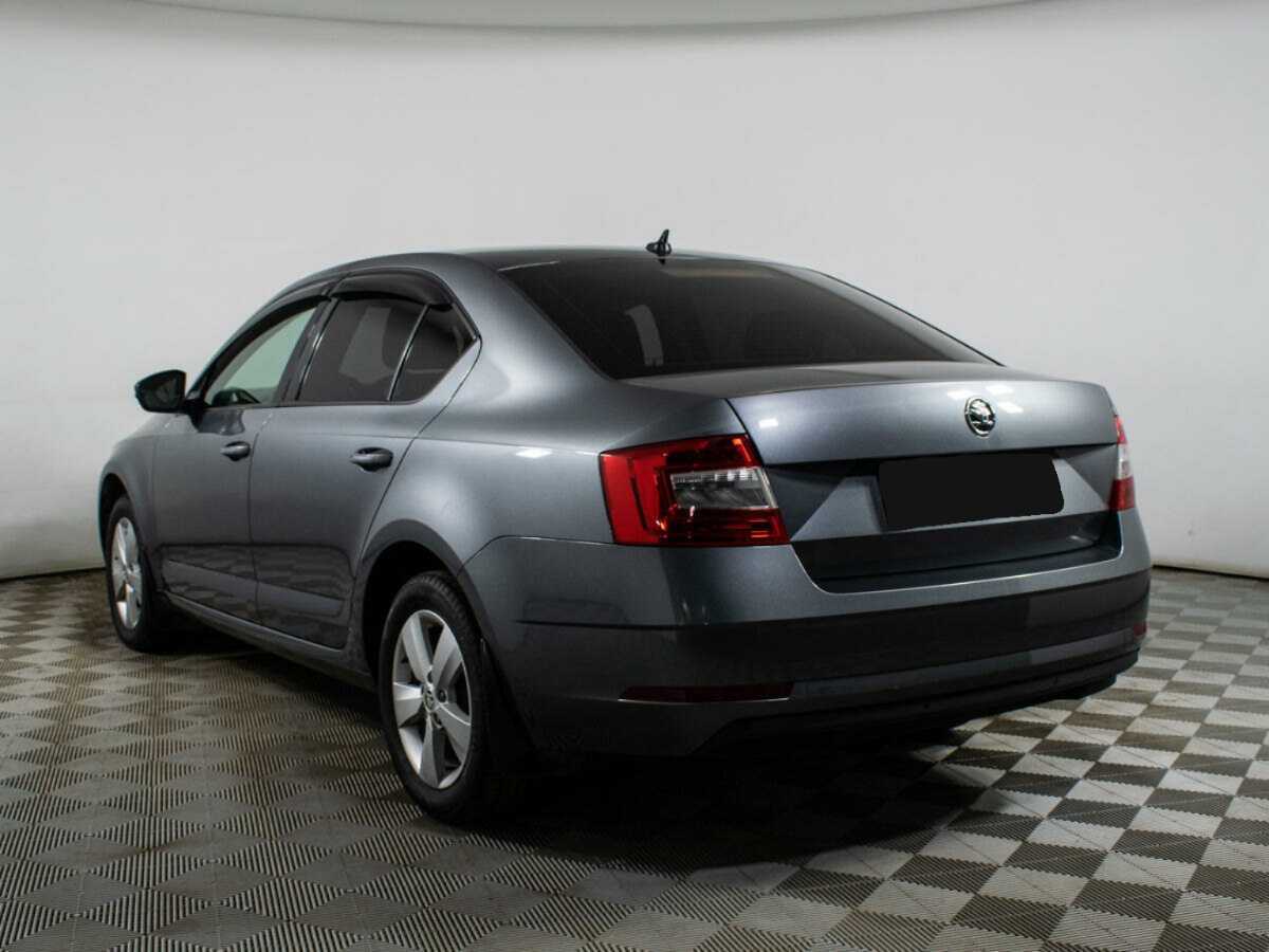 Б/У Шкода Октавия 2018 года. Фото: #6