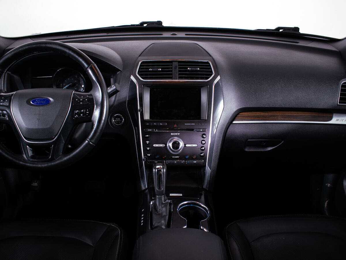 Ford Explorer 2016 года с пробегом. Фото: #10