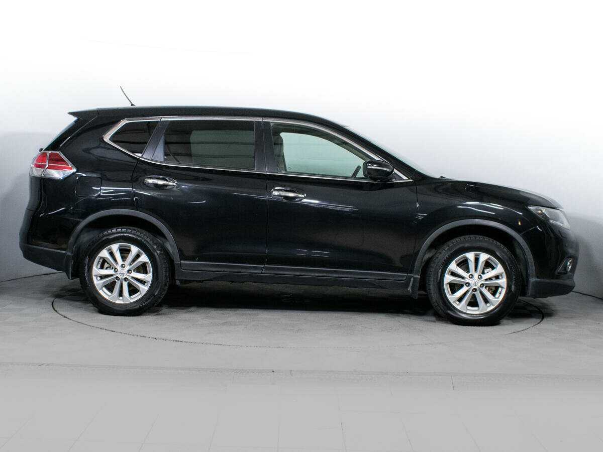 Б/У Ниссан Икс-Трейл 2016 года. Фото: #3