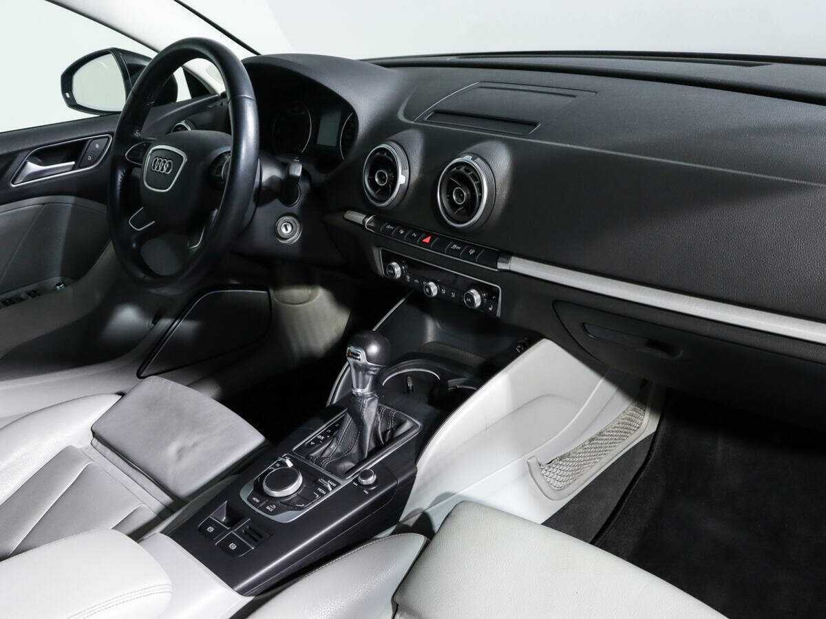 Audi A3 2015 года с пробегом. Фото: #6