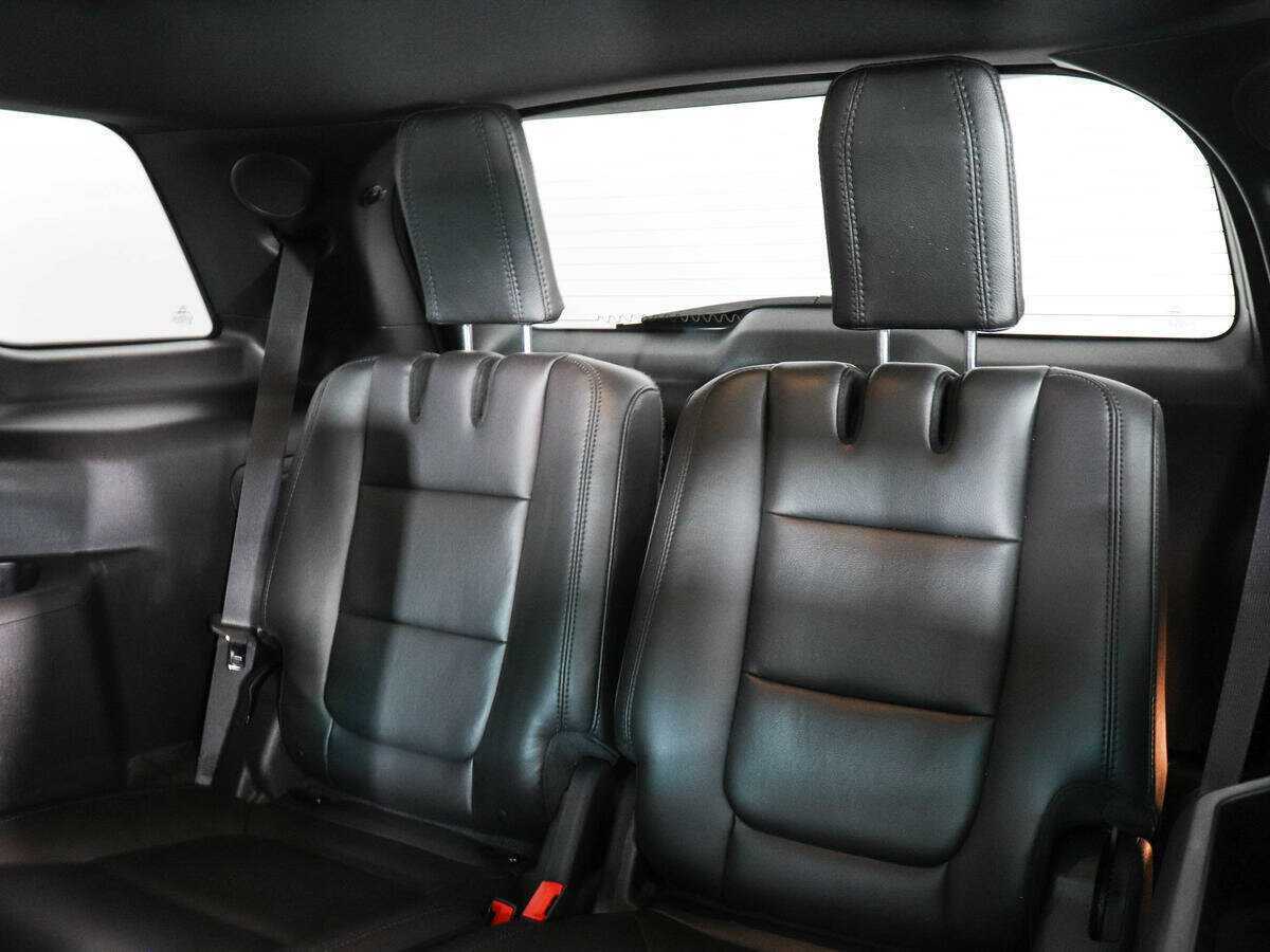 Ford Explorer 2015 года с пробегом. Фото: #8