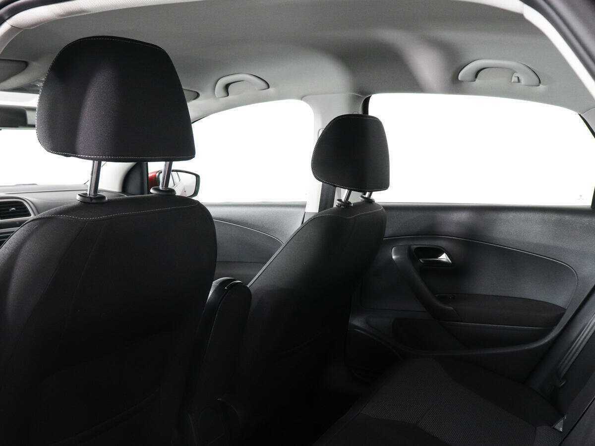 Б/У Фольксваген Поло 2015 года. Фото: #7