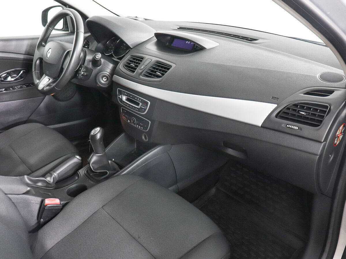 Б/У Рено Меган 2012 года. Фото: #9