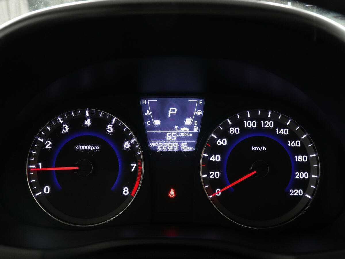 Б/У Хендай Солярис 2012 года. Фото: #6