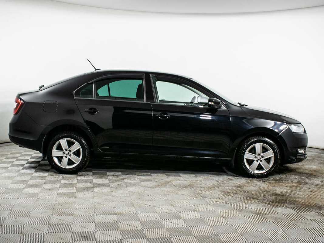 Б/У Шкода Рапид 2019 года. Фото: #3