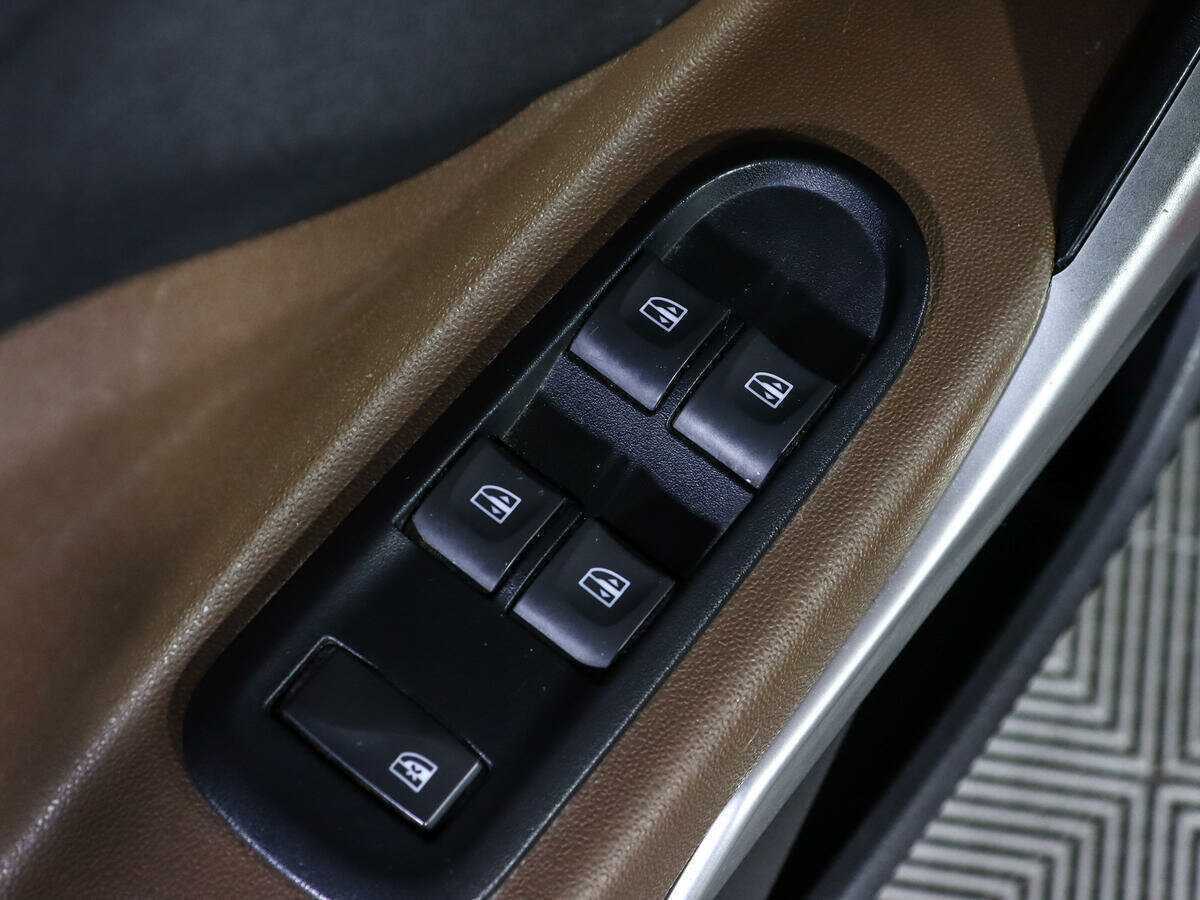 Б/У Лада (ВАЗ) ИКСРЭЙ 2016 года. Фото: #14