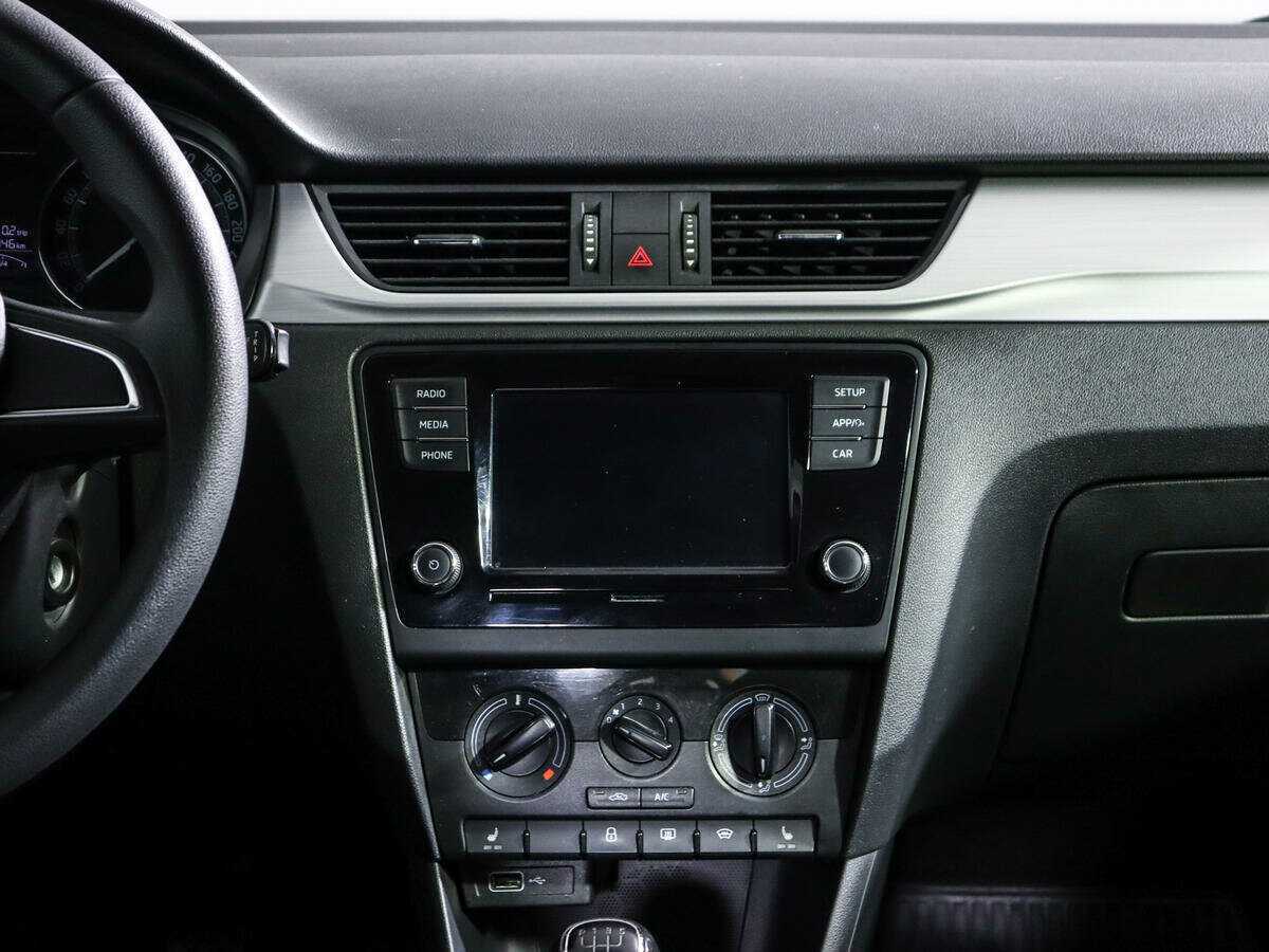 Б/У Шкода Рапид 2019 года. Фото: #12