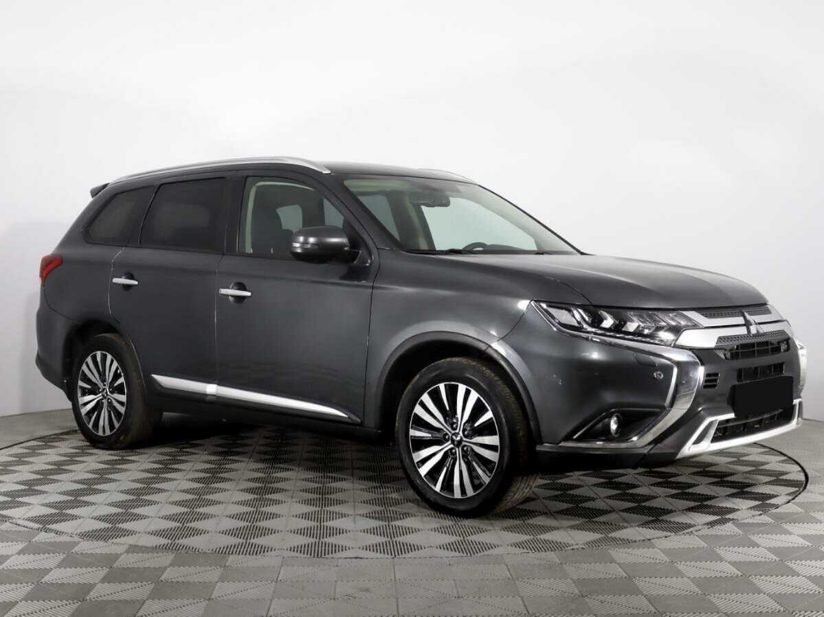 Mitsubishi Outlander 2019 года с пробегом. Фото: #2