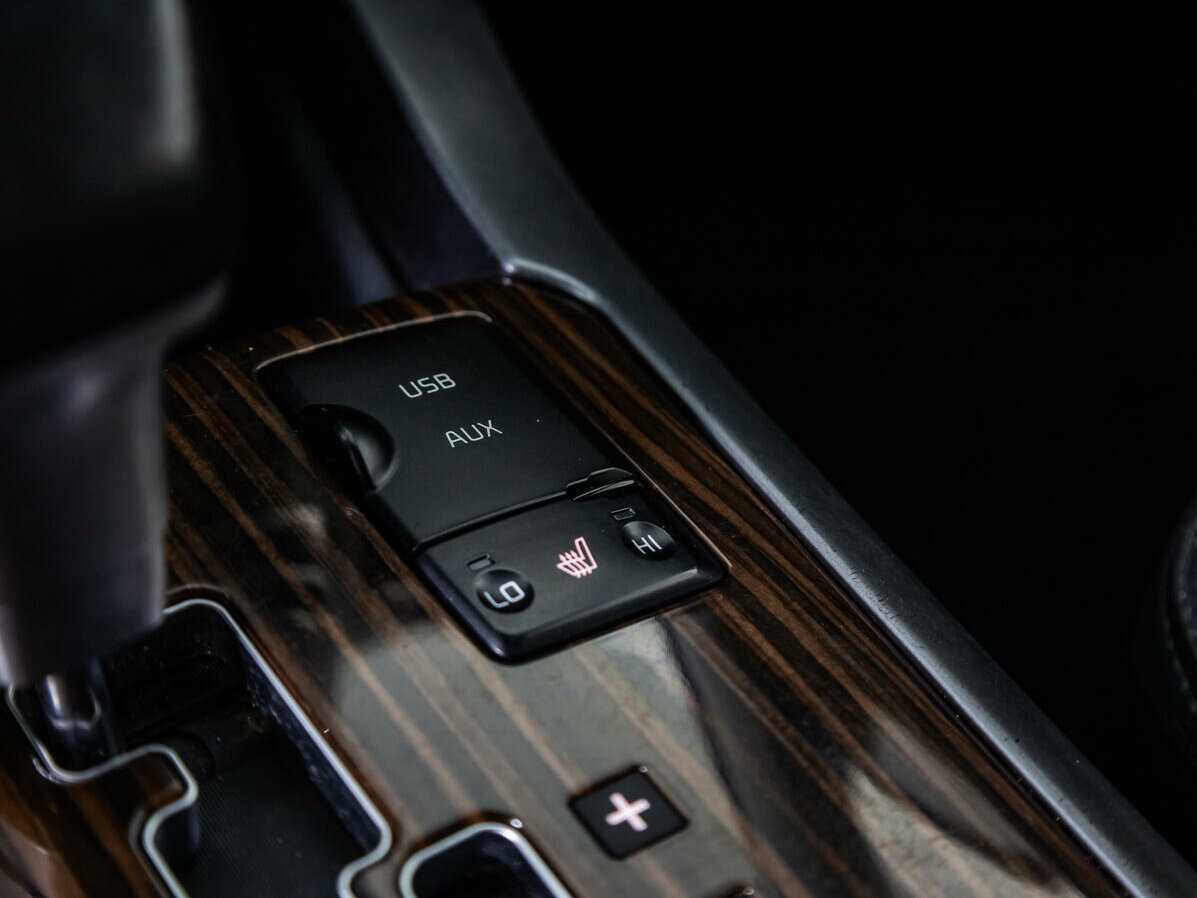 Kia Mohave 2017 года с пробегом. Фото: #16