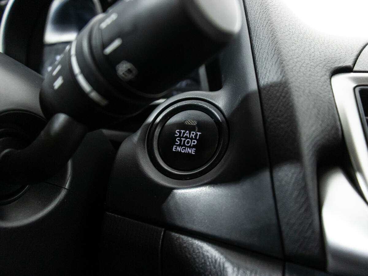 Б/У Мазда 3 2016 года. Фото: #17