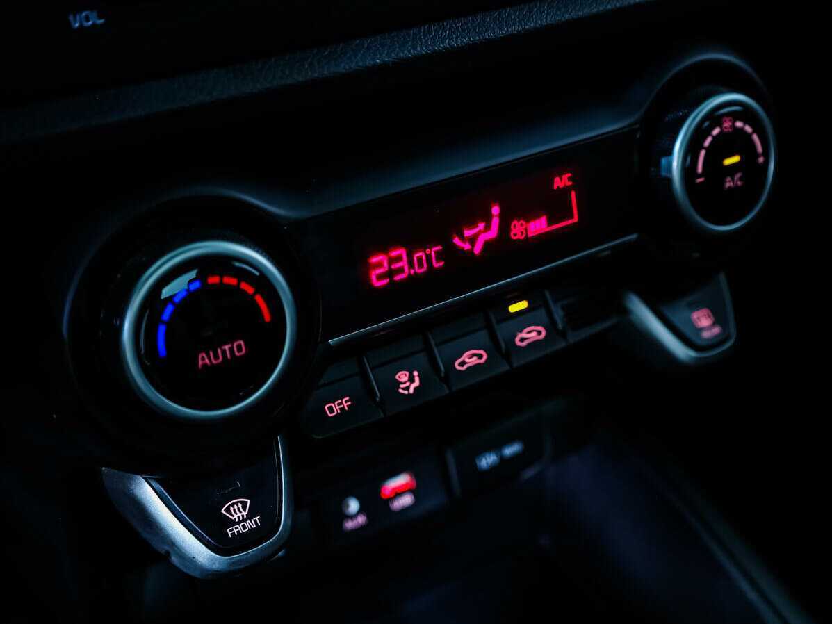 Б/У Киа Рио 2018 года. Фото: #11