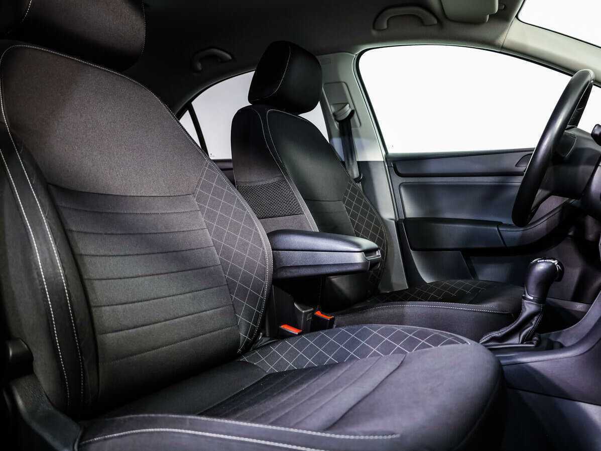 Б/У Шкода Рапид 2017 года. Фото: #10