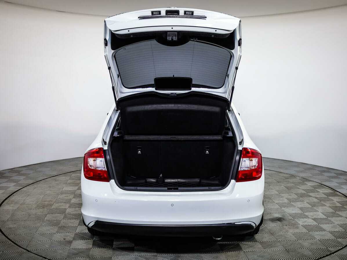 Б/У Шкода Рапид 2017 года. Фото: #16