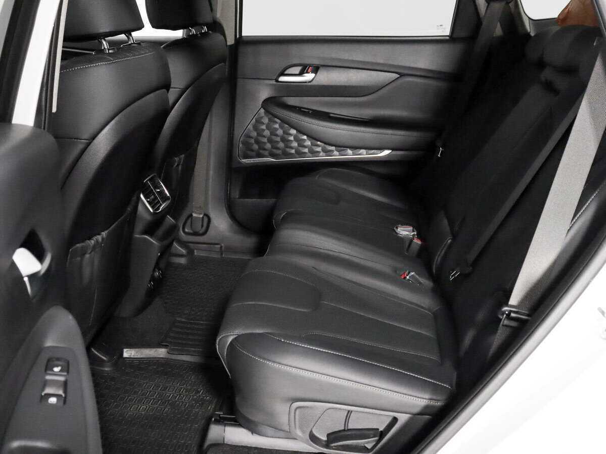 Hyundai Santa Fe 2019 года с пробегом. Фото: #10