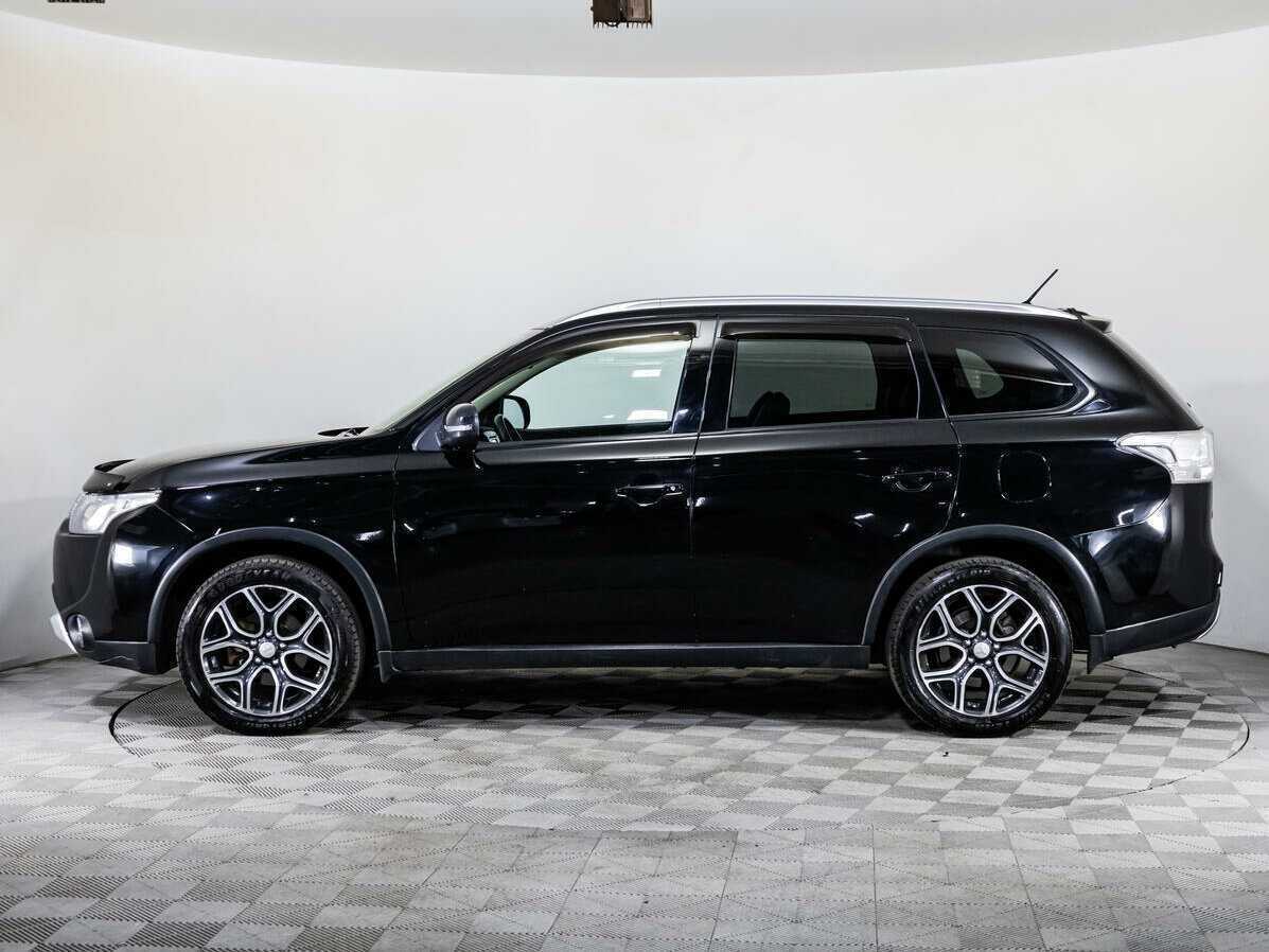 Б/У Митсубиши Оутлэндер 2014 года. Фото: #7