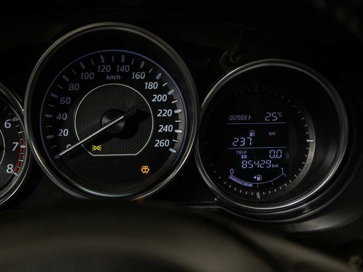 Б/У Мазда 6 2013 года. Фото: #11