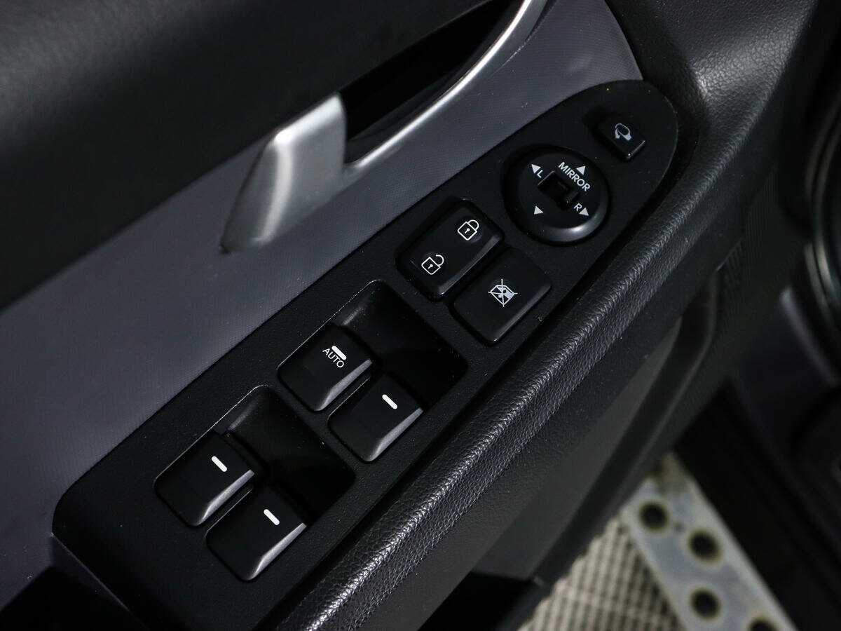 Б/У Киа Спортейдж 2012 года. Фото: #18