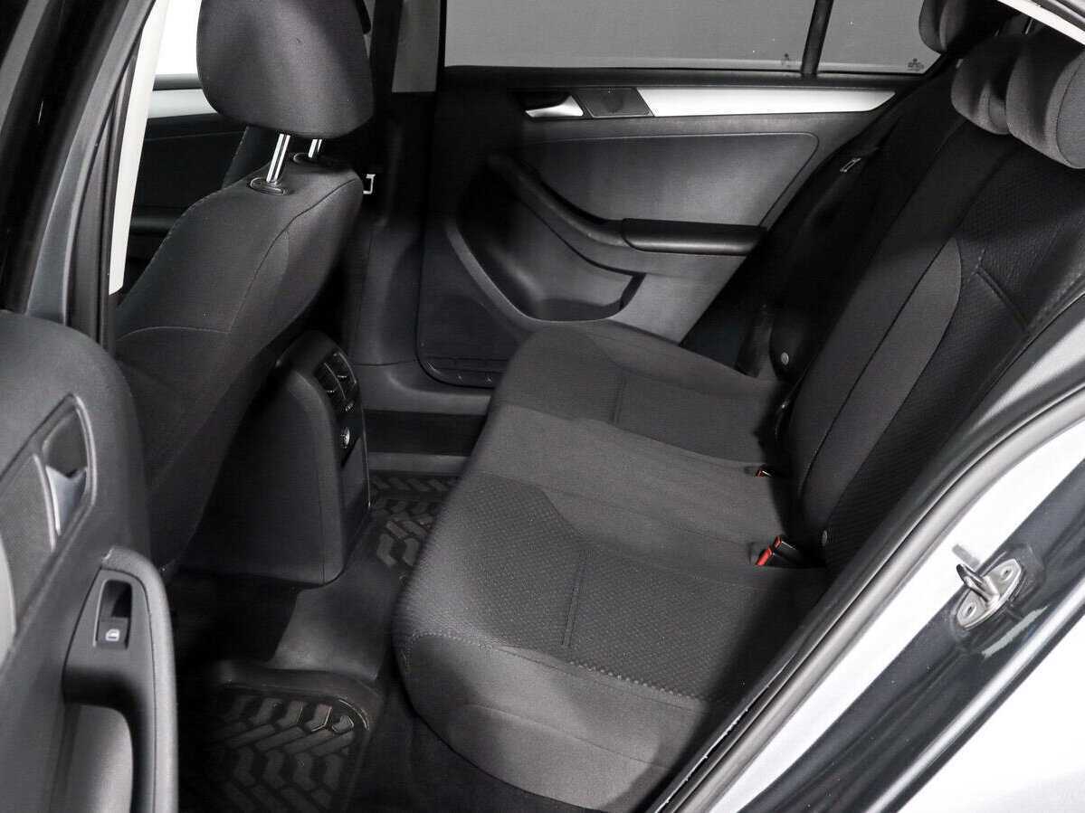 Б/У Фольксваген Джетта 2012 года. Фото: #9